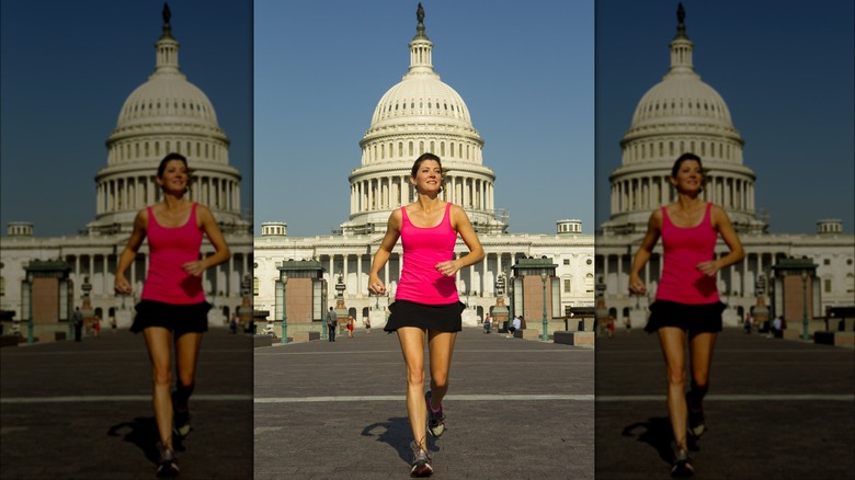 Norah O'Donnell part courir à Washington, DC