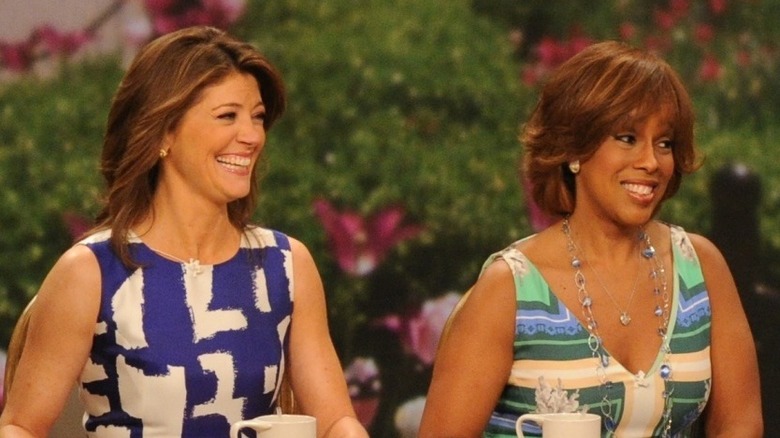 Gayle King et Norah O'Donnell apparaissant ensemble dans The Talk