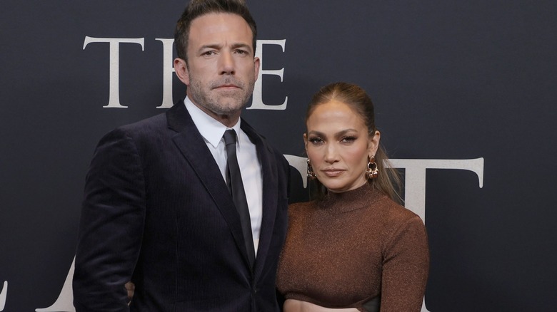 Jennifer Lopez et Ben Affleck posent sur le tapis rouge