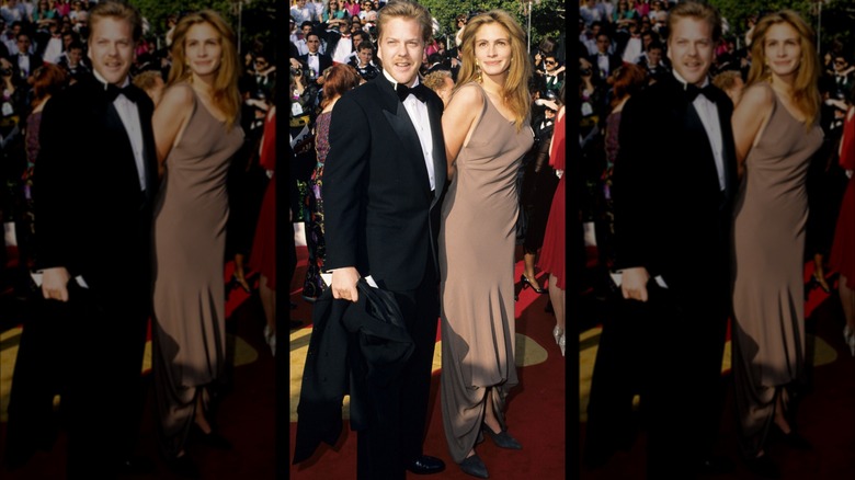 Kiefer Sutherland et Julia Robert posant sur le tapis rouge