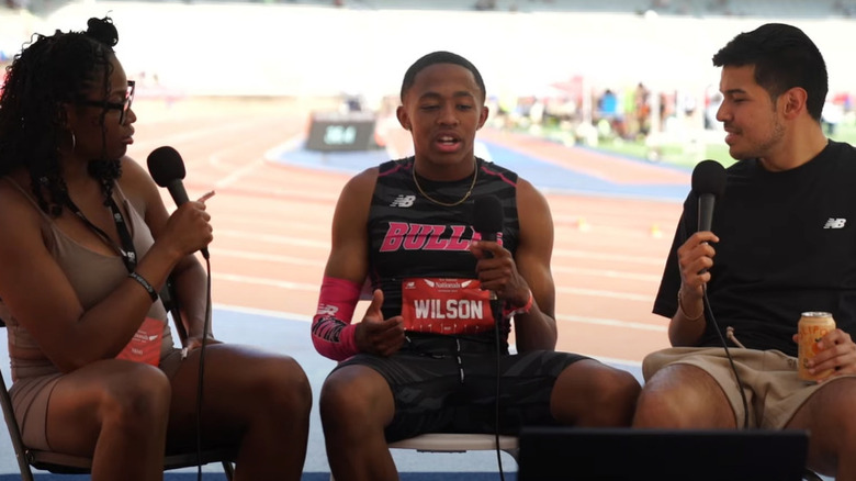 Quincy Wilson donnant une interview