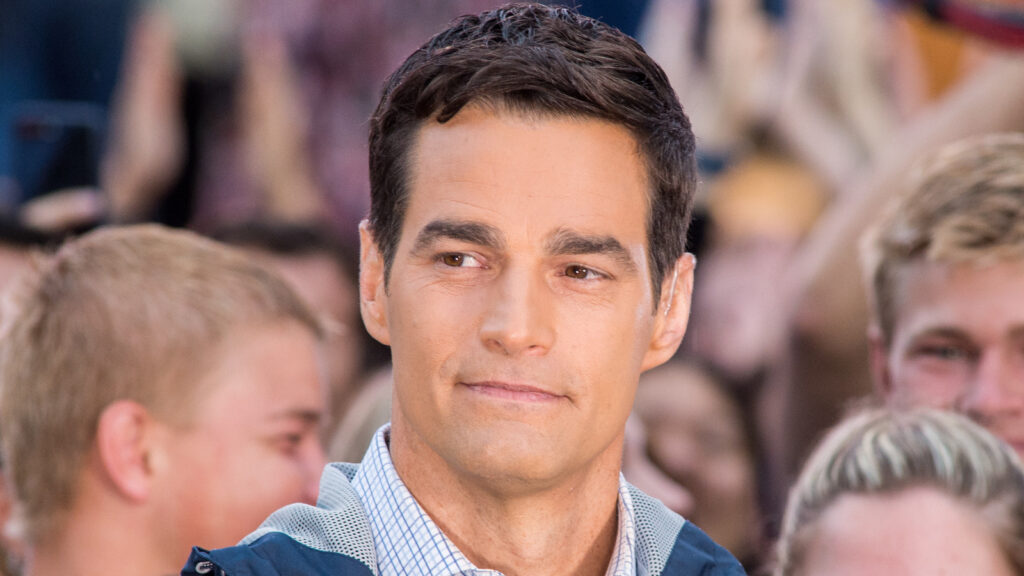 Le nouveau travail de Rob Marciano à la télévision après son tournage dramatique dans GMA a une tournure louche