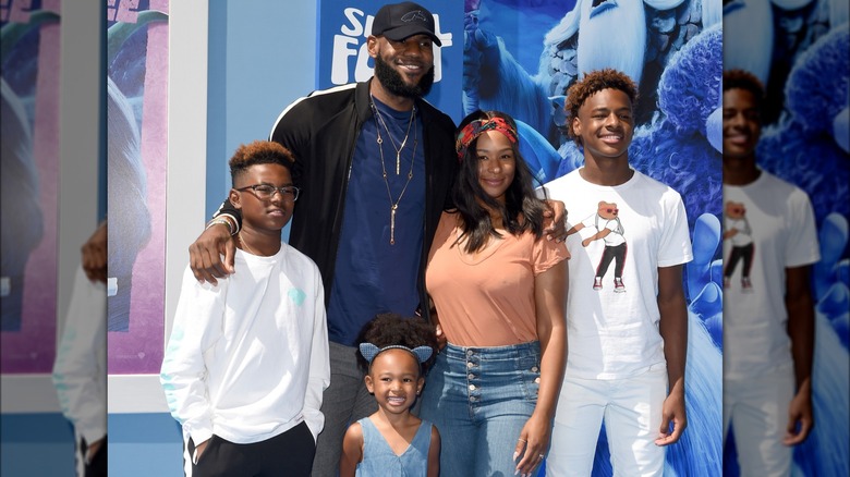 LeBron James, Savannah James et leurs enfants 