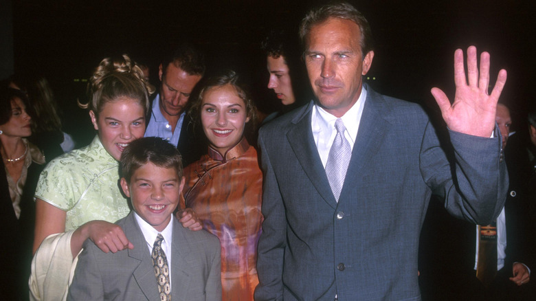 Kevin Costner avec ses enfants