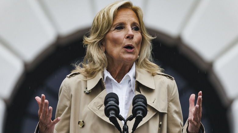 Jill Biden parlant