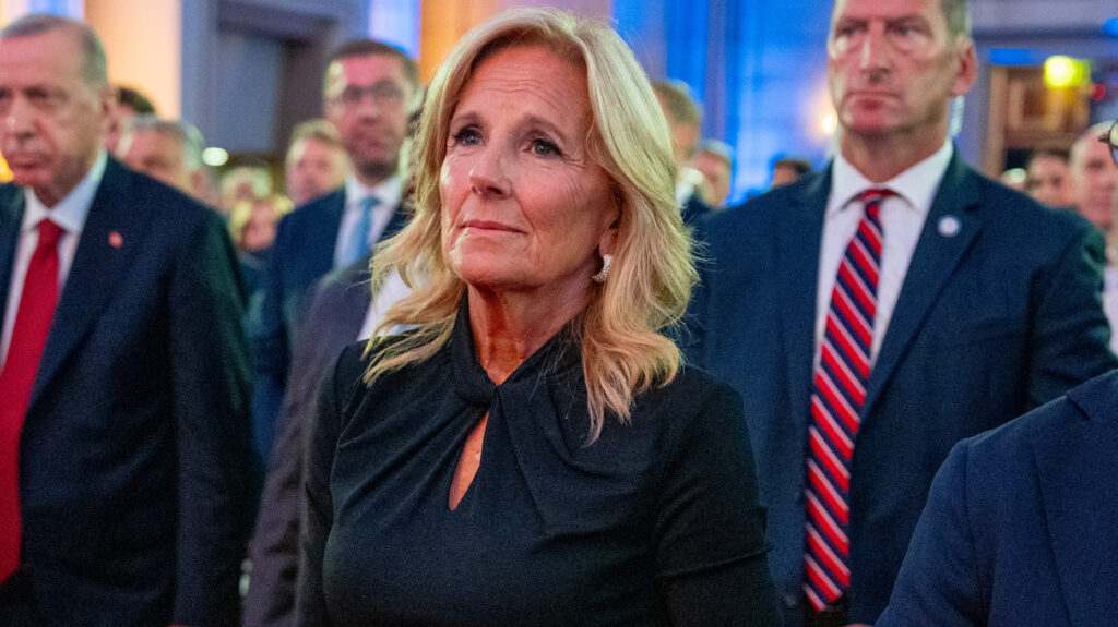 Des choses fragmentaires sur l'ex-mari de Jill Biden, Bill Stevenson