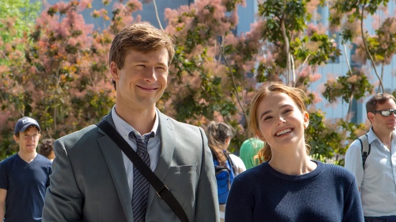 Glen Powell et Zoey Deutch dans Set It Up