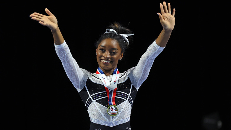 Simone Biles remporte la Classique américaine 2023