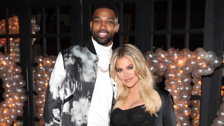 Khloe Kardashian et Tristan Thompson posent ensemble lors d'un événement