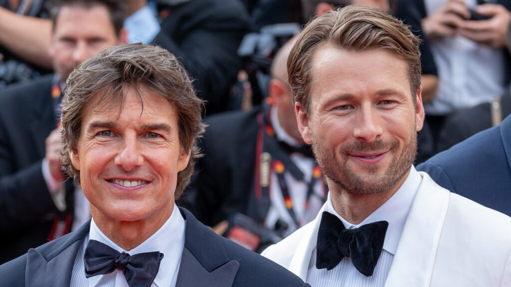 Signes que Glen Powell veut désespérément être le prochain Tom Cruise