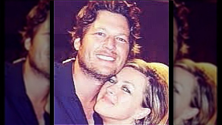 Blake et Endy Shelton souriant