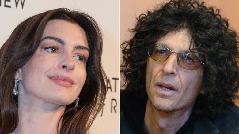 Anne Hathaway Howard Stern côte à côte