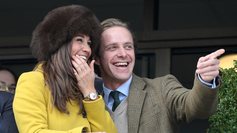 Pippa Middleton et Thomas Kingston souriants