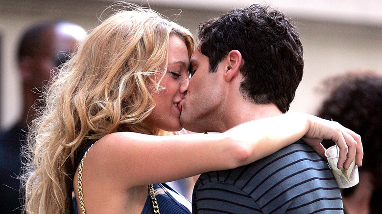 Penn Badgley embrasse Blake Lively