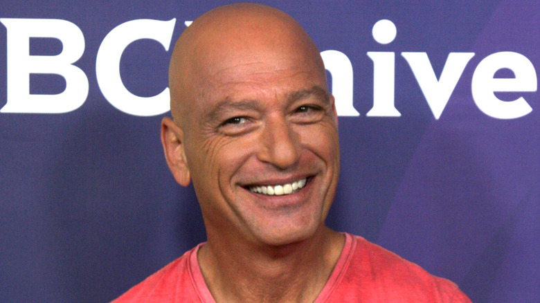 Howie Mandel souriant