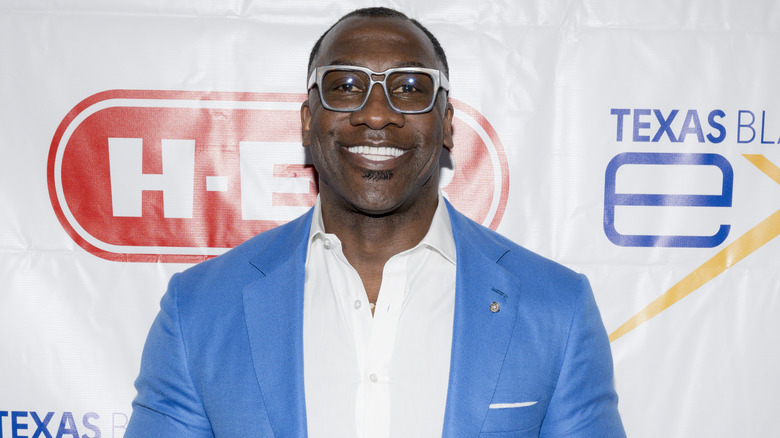 Shannon Sharpe sur un tapis rouge