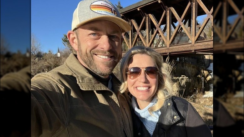 Dave et Jenny Marrs souriant en selfie