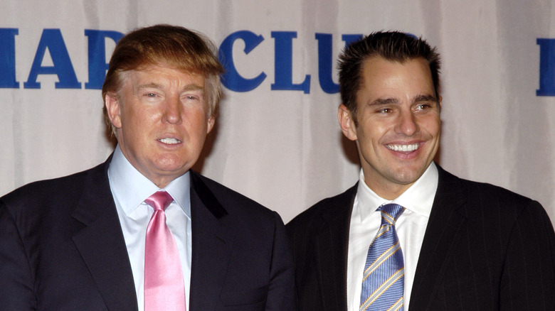 Donald Trump et Bill Rancic en costume