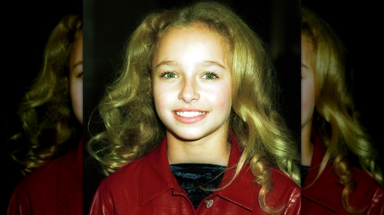 Le jeune Hayden Panettiere sourit