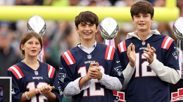 Jack, Vivian et Benjamin assistent à une présentation des New England Patriots