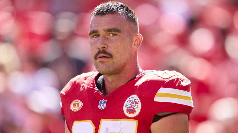 Travis Kelce porte un maillot