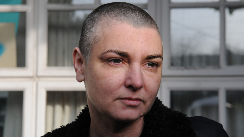 Sinead O'Connor crâne rasé