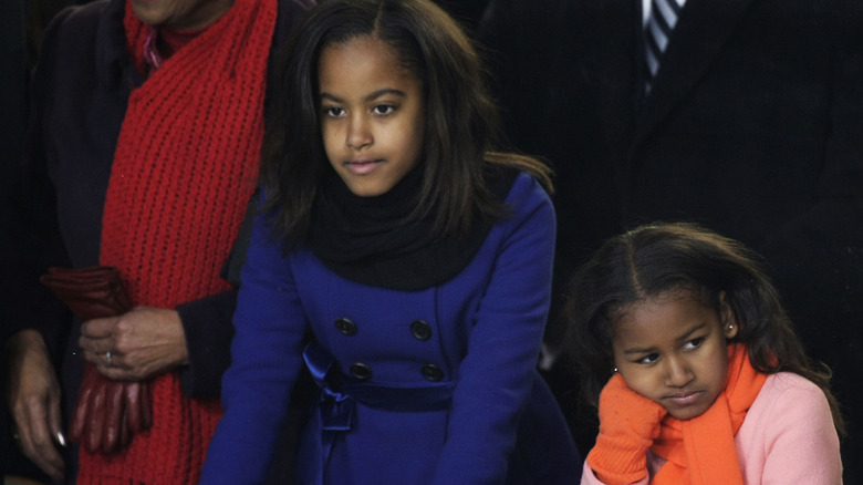 Sasha et Malia Obama lors d'un événement