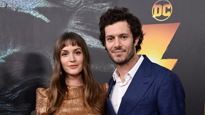 Leighton Meester posant avec Adam Brody