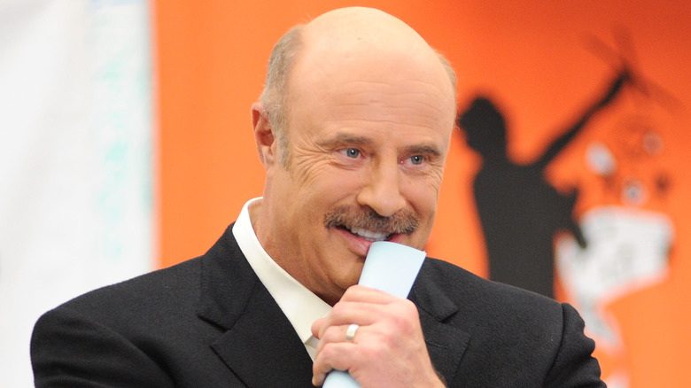 Le Dr Phil assiste à un 