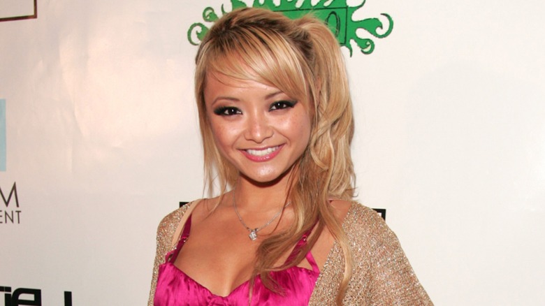 Tila Tequila souriante