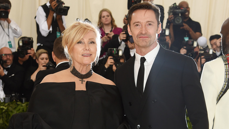 Debora-lee Furness et Hugh Jackman souriants