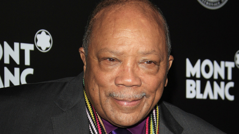 Quincy Jones souriant