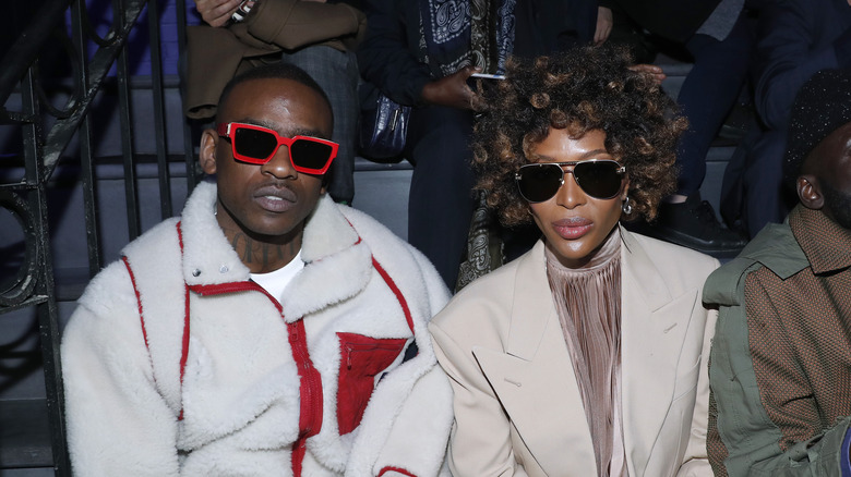 Skepta et Naomi Campbell portent des lunettes de soleil