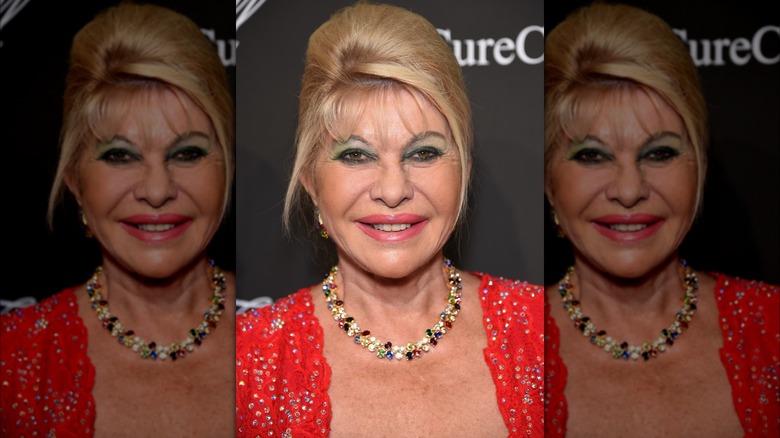 Ivana Trump porte un fard à paupières vert