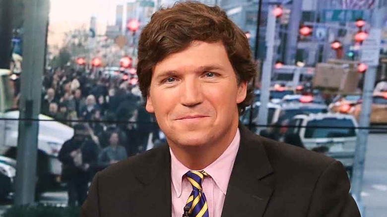 Tucker Carlson souriant