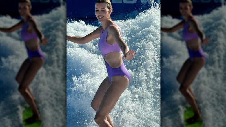 Ivanka Trump porte un maillot de bain violet