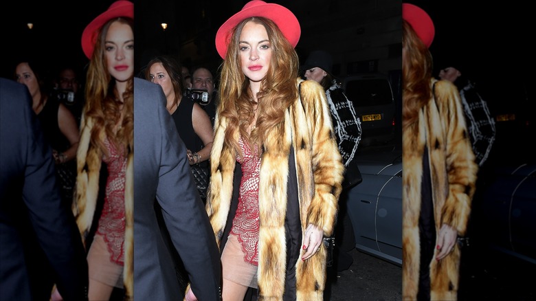 Lindsay Lohan est vue au Dstrkt Night Club à Londres, Angleterre (2015)