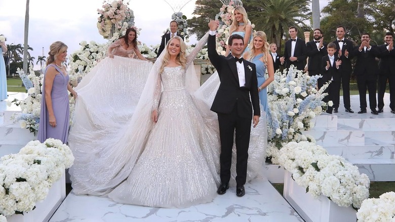 Photo de mariage de Michael Buolos et Tiffany Trump