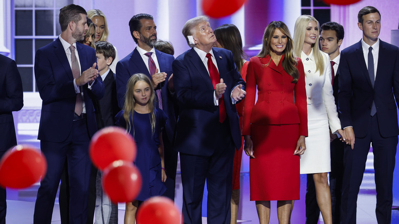 La famille élargie Trump sur scène