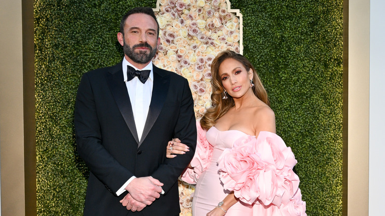 Ben Affleck et Jennifer Lopez en tenue de soirée