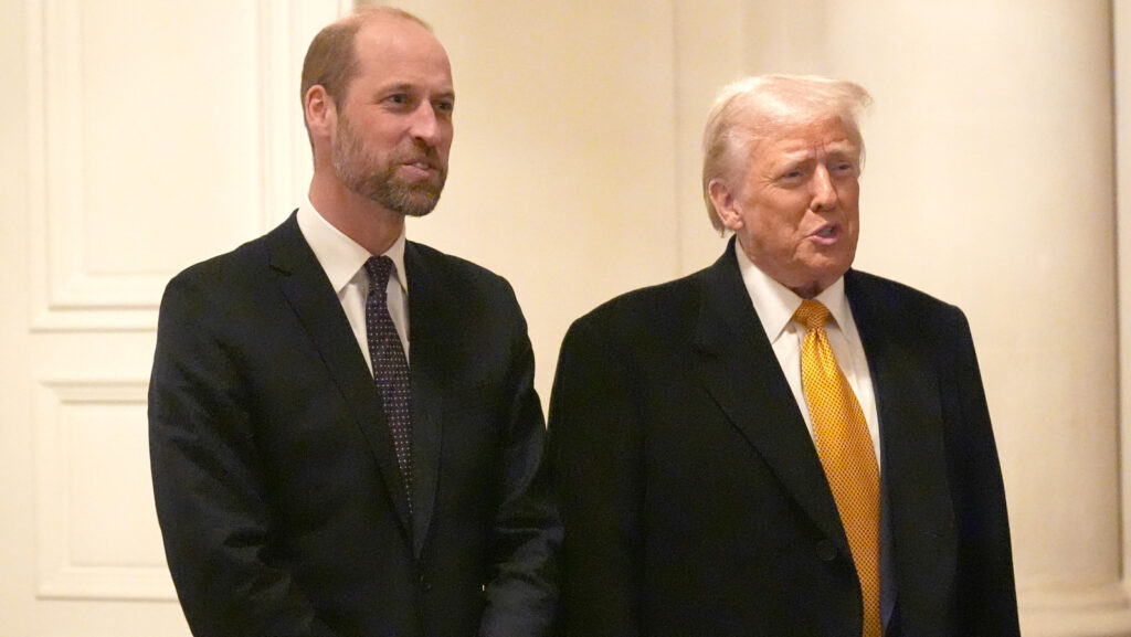 Lip Reader nous dit que Trump et le prince William semblent amicaux (ce qui ne peut pas être bon pour Harry)