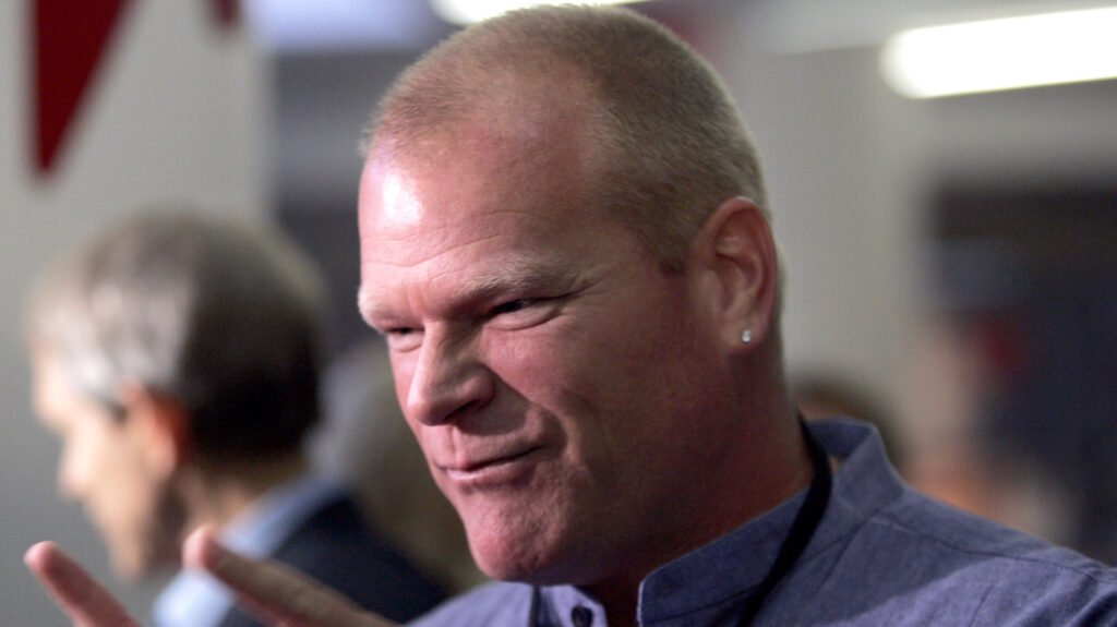 Pourquoi certains fans de HGTV ne supportent pas Mike Holmes