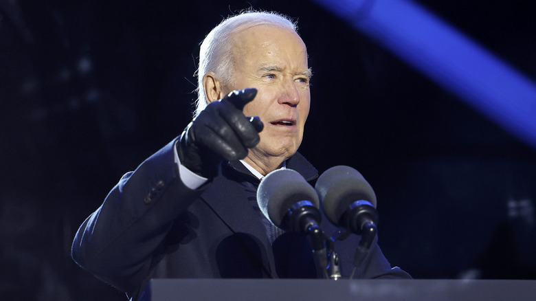 Joe Biden lors de la cérémonie d'illumination du sapin de Noël à Washington, DC (2024)