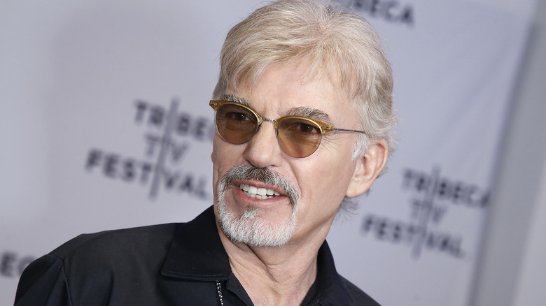 Billy Bob Thornton souriant sur le tapis rouge